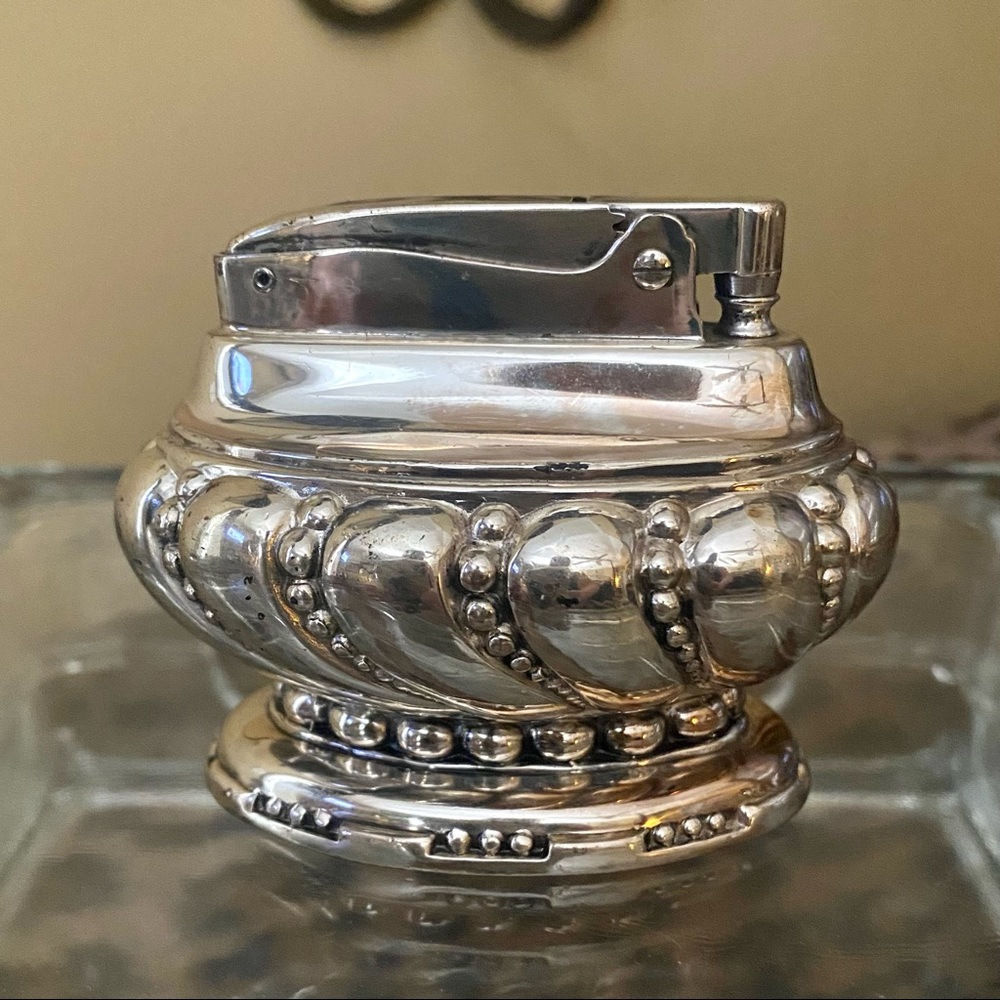 Vintage silver plated Ronson Crown